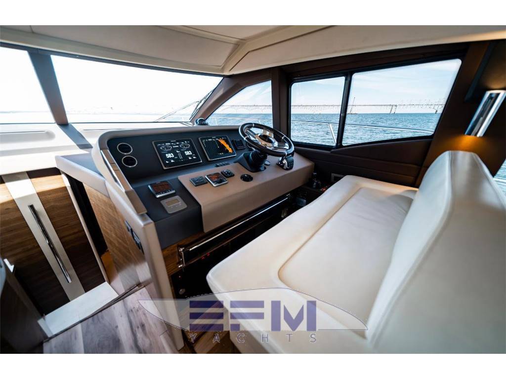 Azimut 50 fly