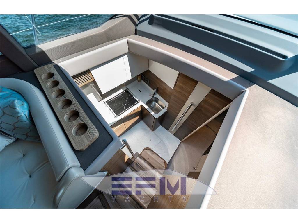 Azimut 50 fly