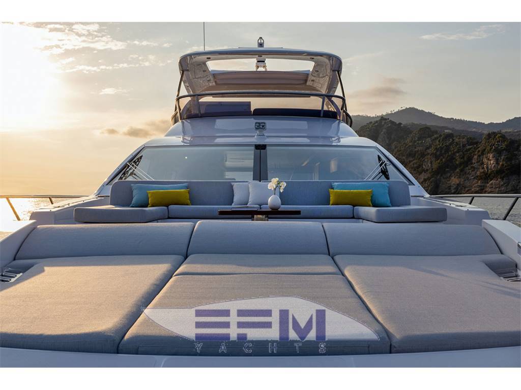 Azimut 72