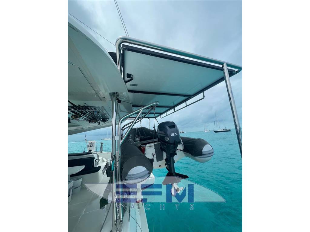Lagoon 42