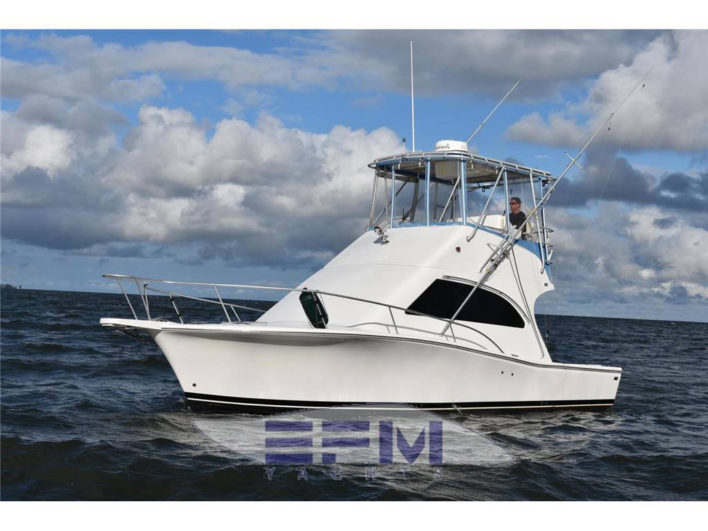 Luhrs 34 convertible