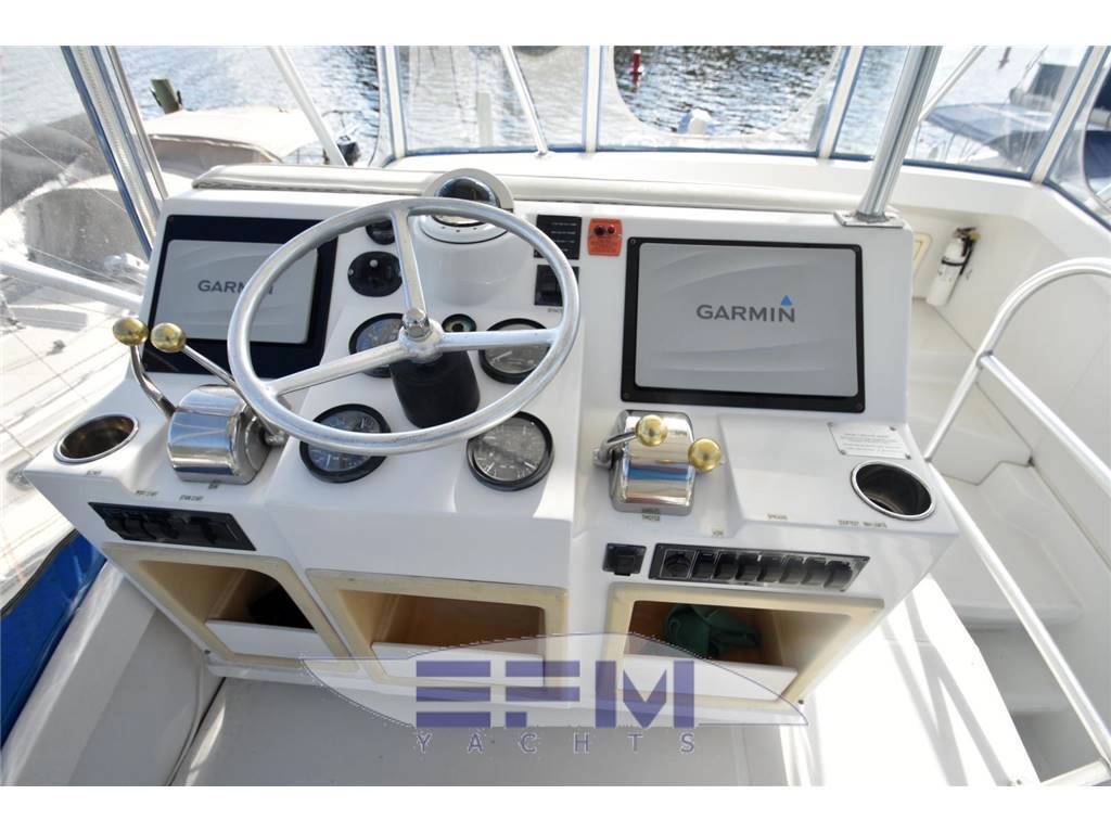 Luhrs 34 convertible