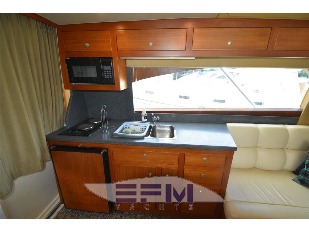 Luhrs 34 convertible