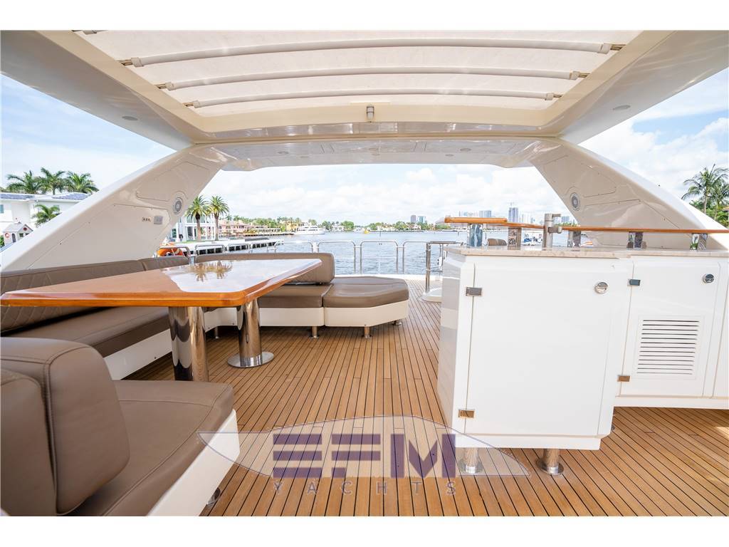 Azimut 78 fly