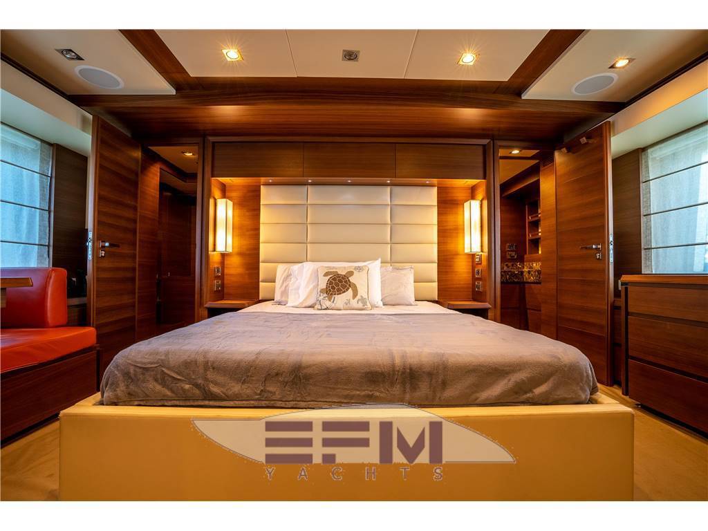 Azimut 78 fly