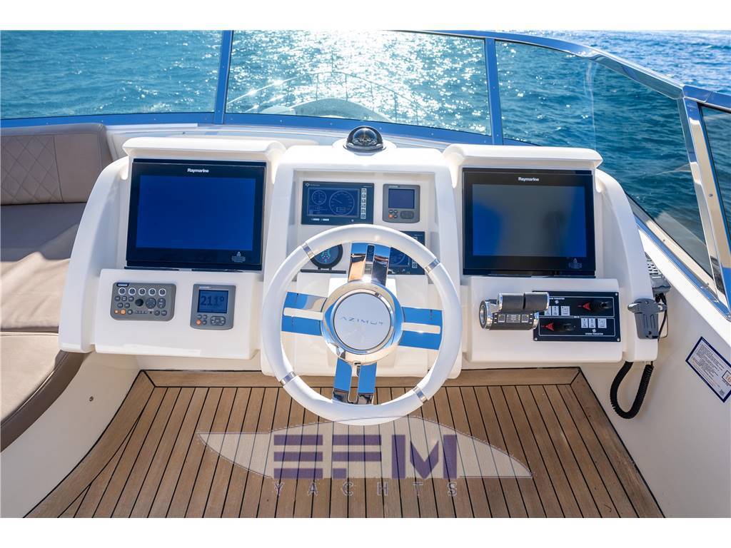 Azimut 78 fly