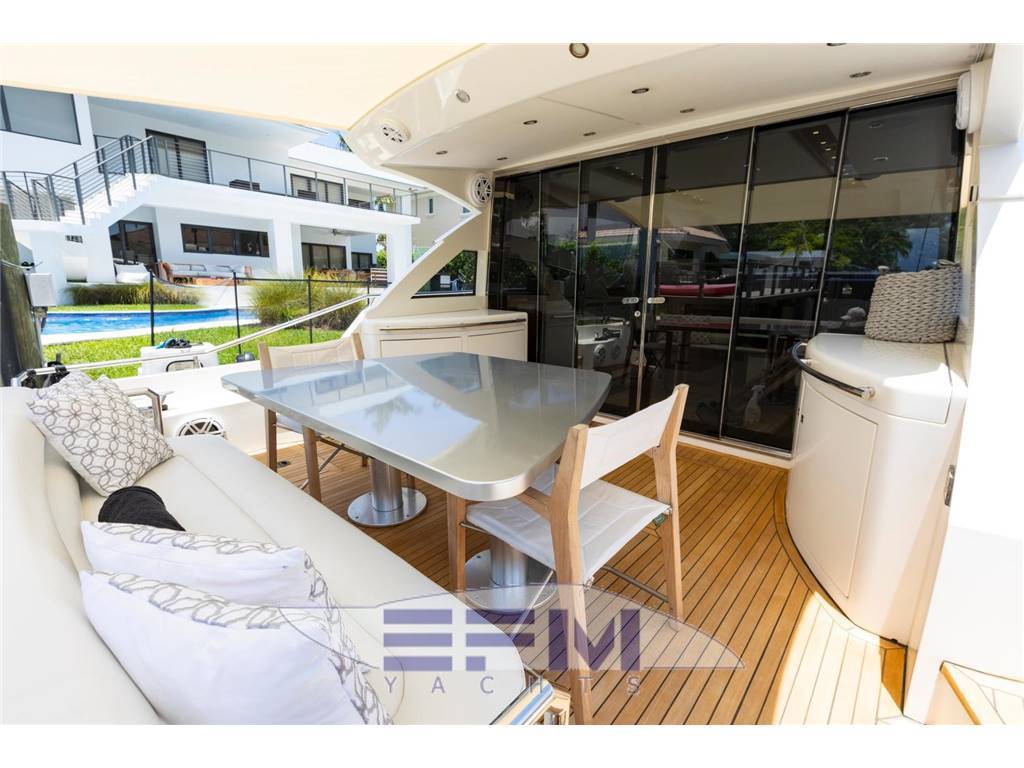 Uniesse 55 s