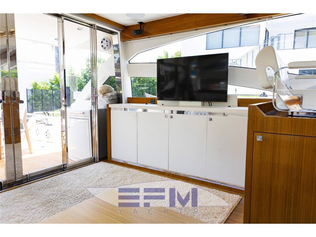 Uniesse 55 s