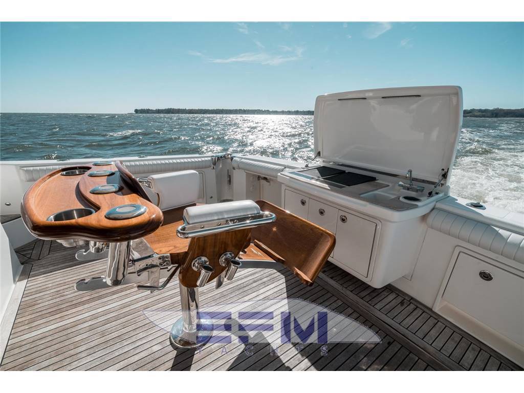 Riviera 53
