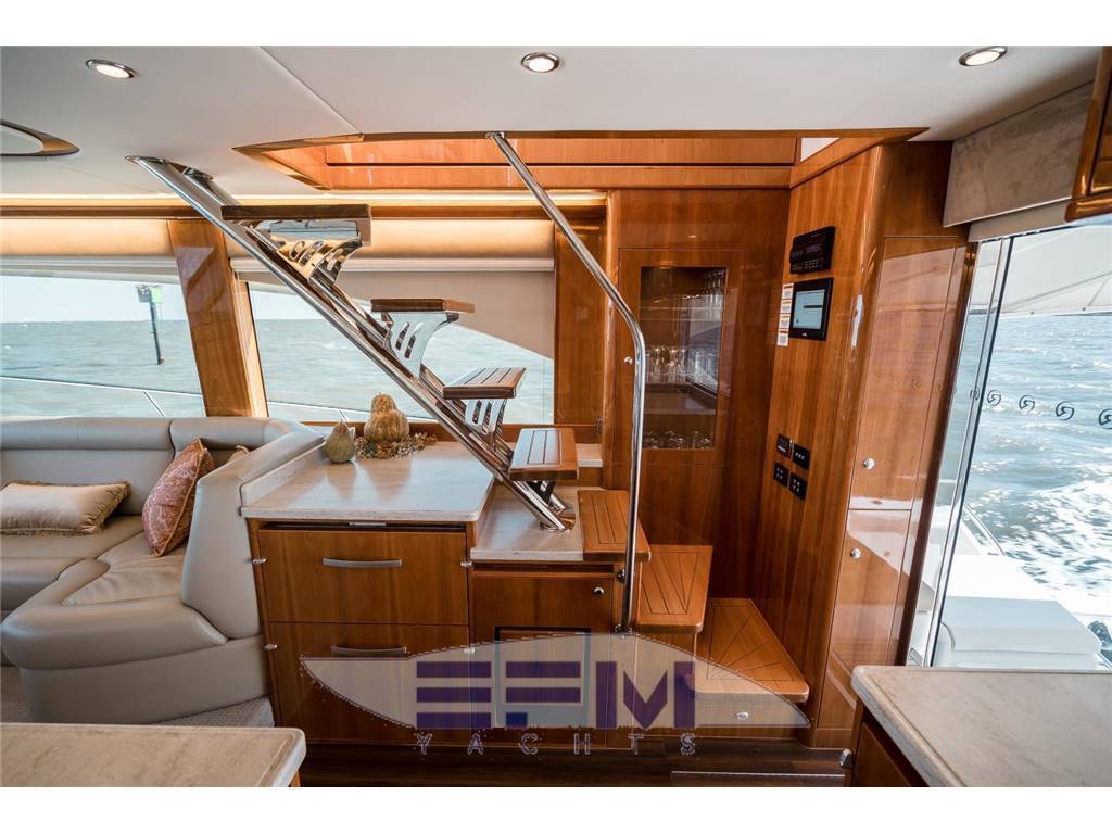 Riviera 53