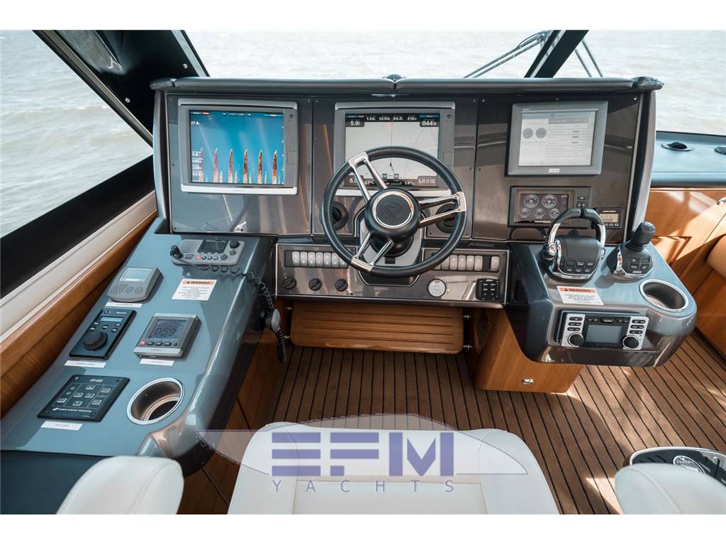 Riviera 53