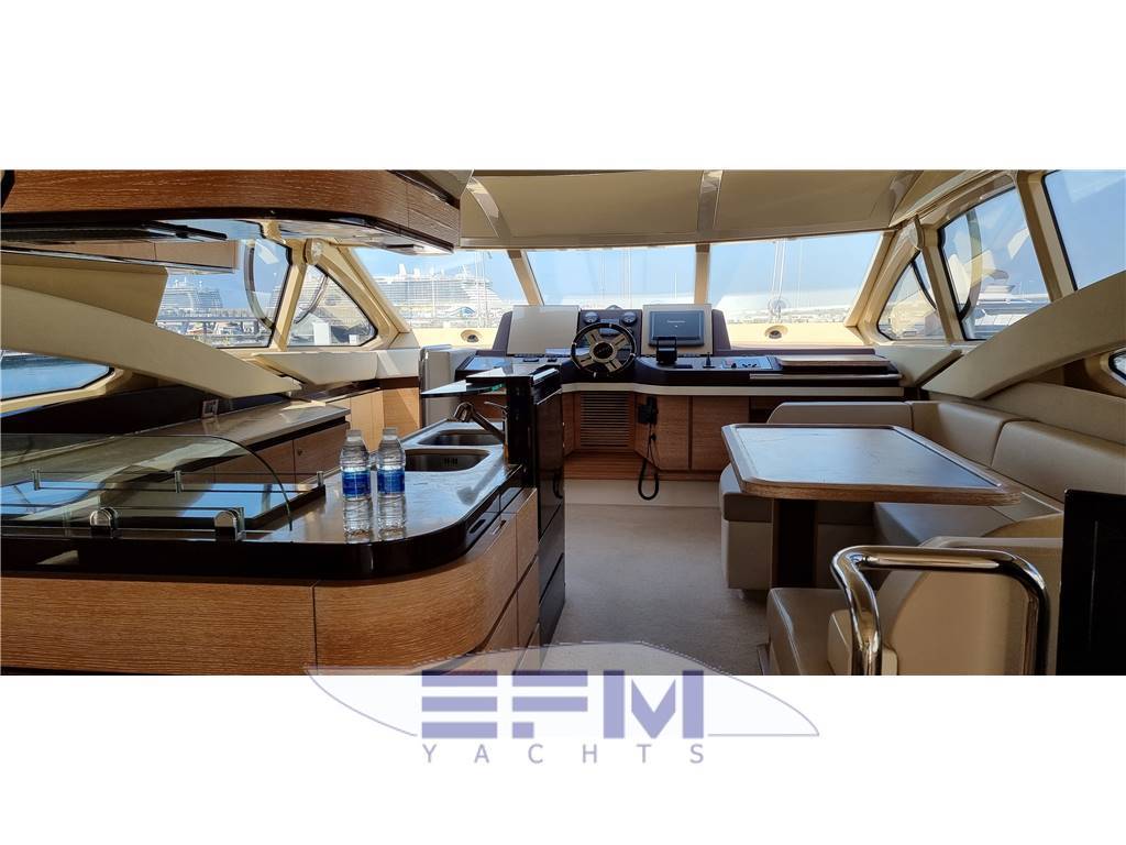 Azimut benetti 58 fly