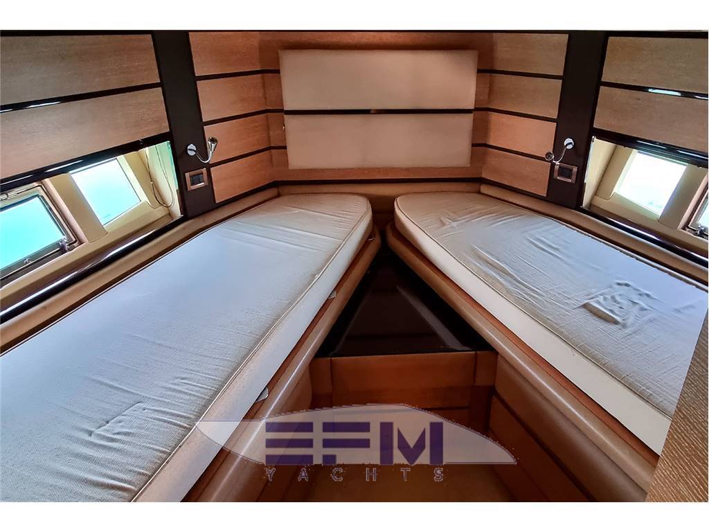 Azimut benetti 58 fly