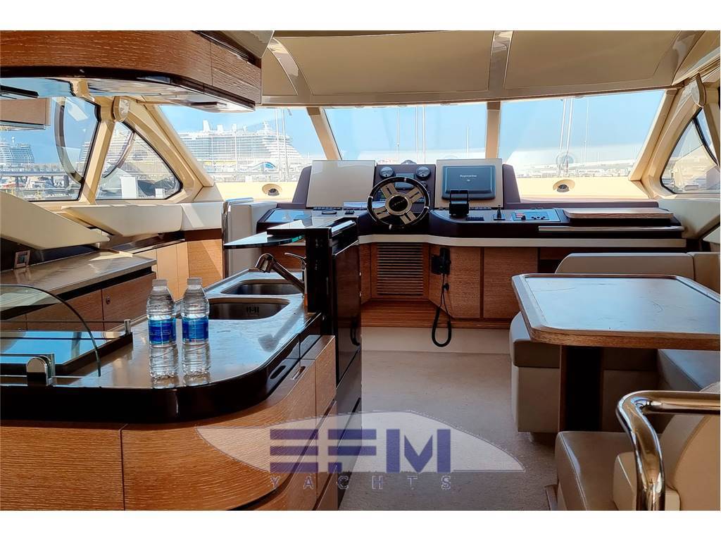 Azimut benetti 58 fly