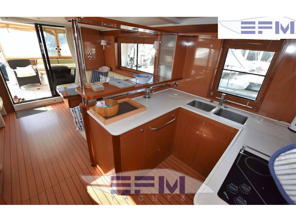 Beneteau Swift trawler 52