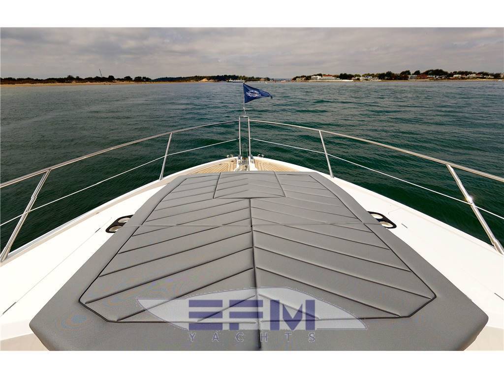 Sunseeker Predator 74