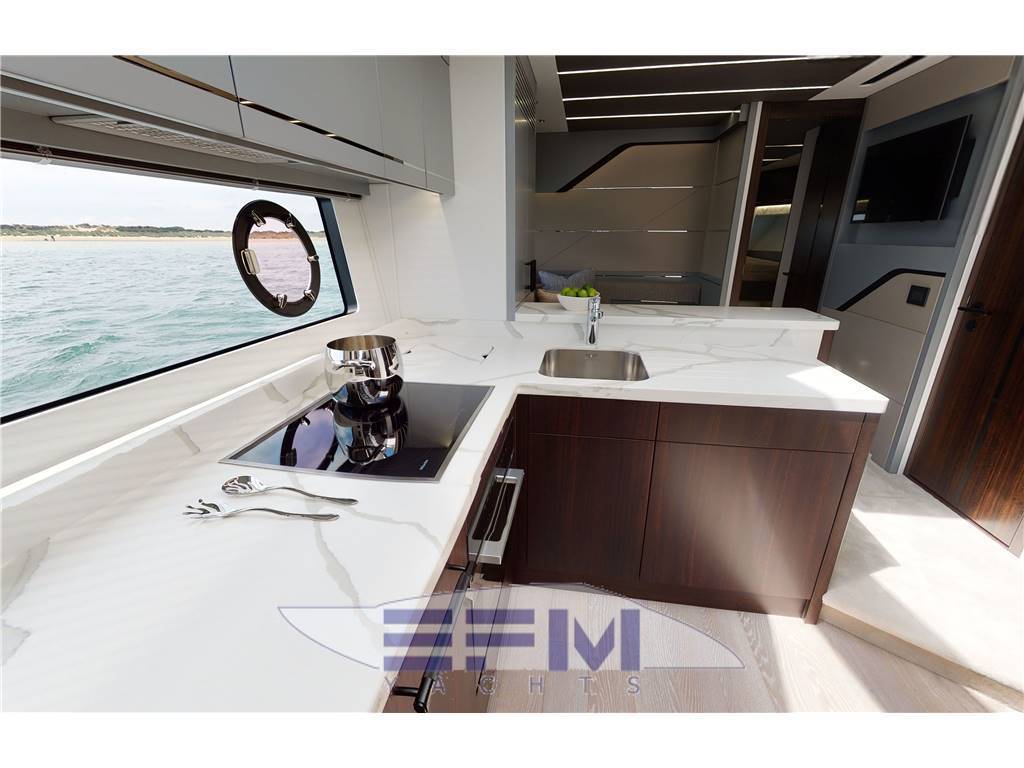 Sunseeker Predator 74