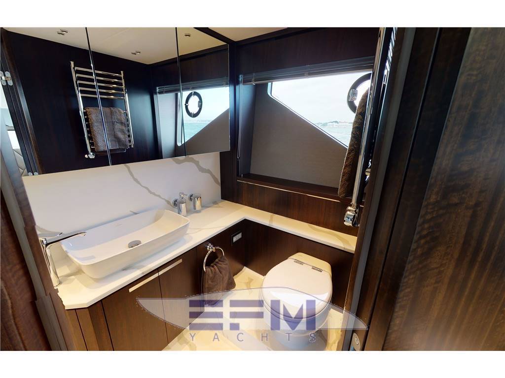 Sunseeker Predator 74