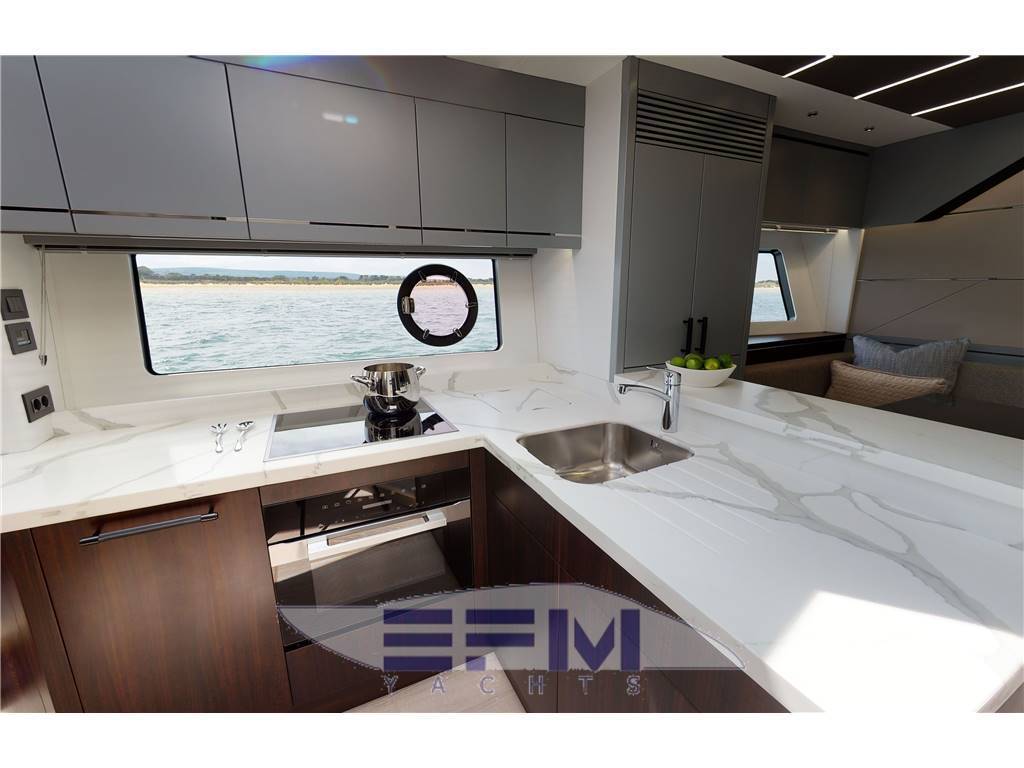 Sunseeker Predator 74