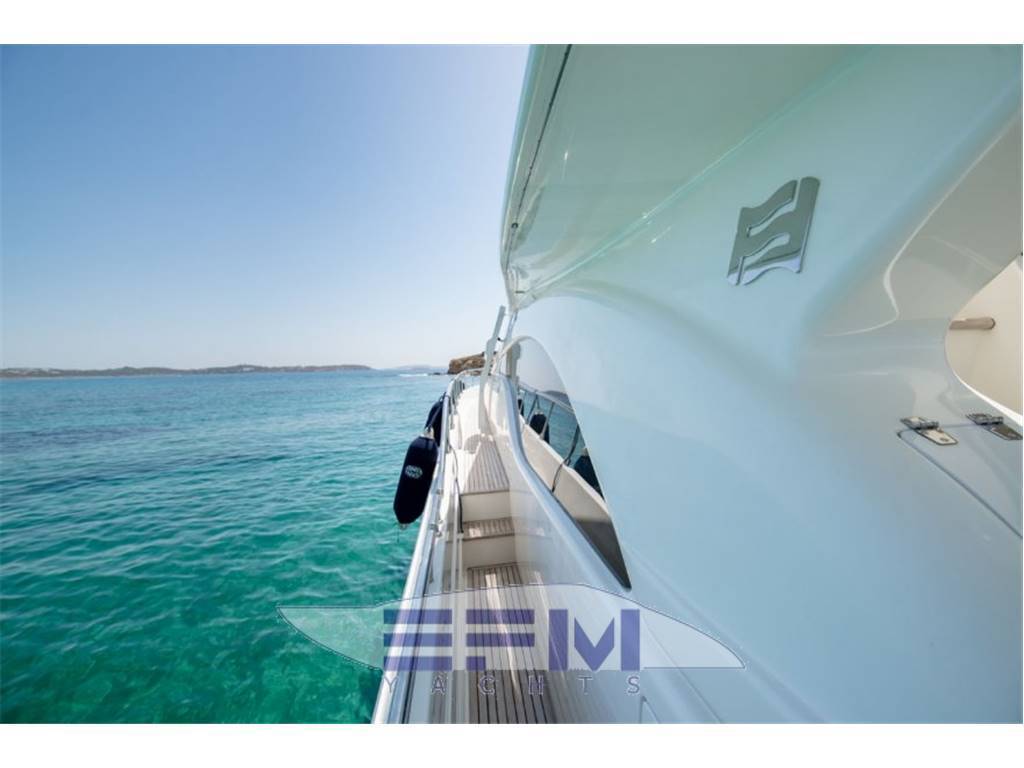 Ferretti 68