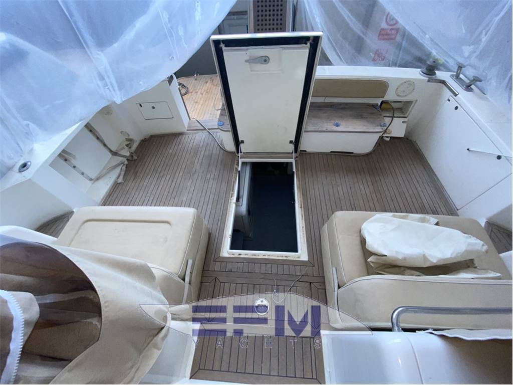 Uniesse 48