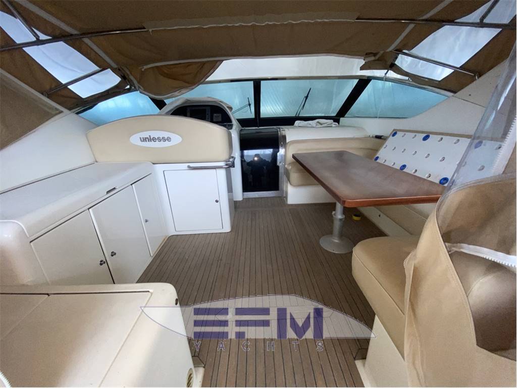 Uniesse 48