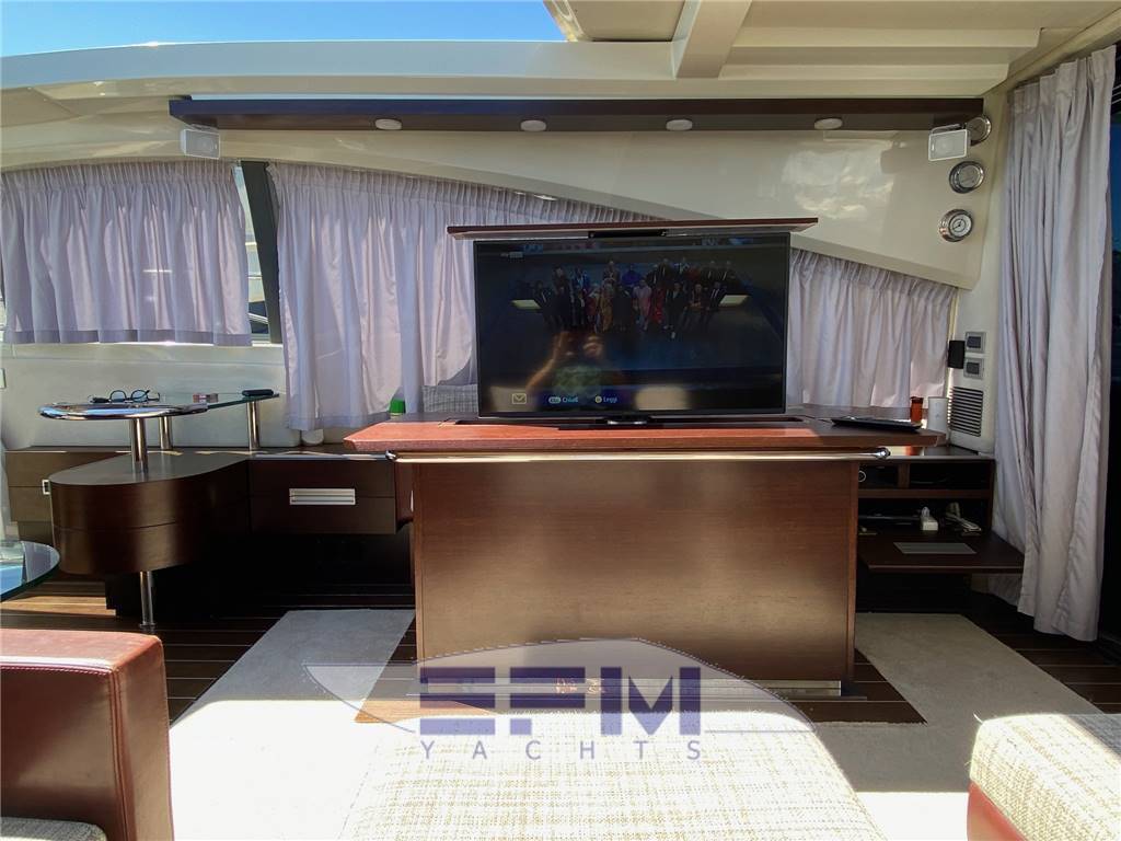 Azimut 68s