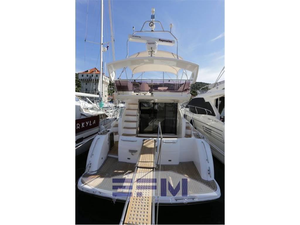 Princess yachts 42 fly