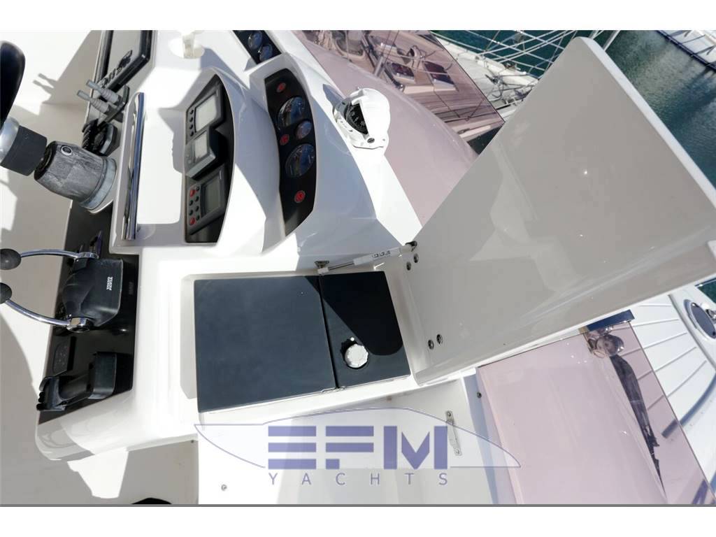 Princess yachts 42 fly