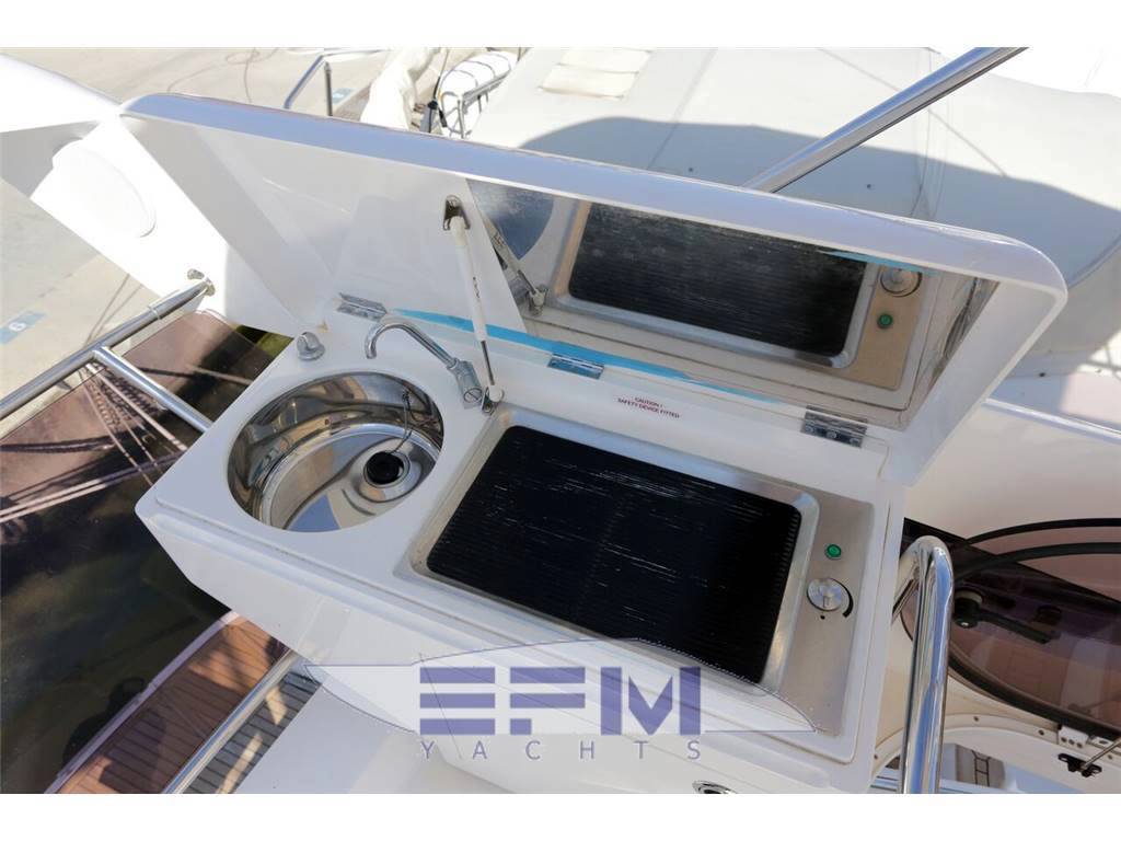 Princess yachts 42 fly