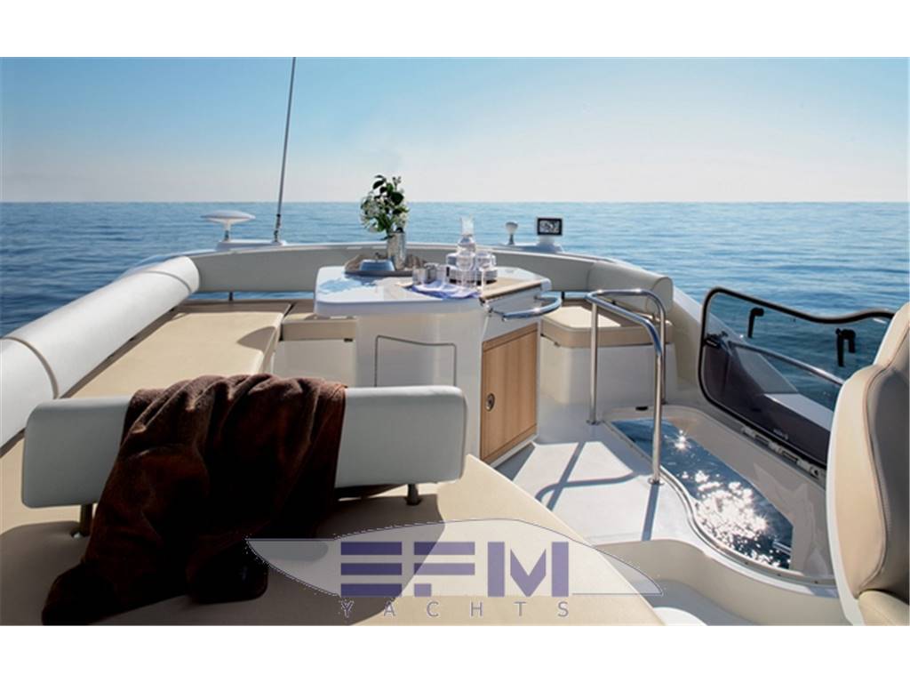 Azimut benetti 48 fly