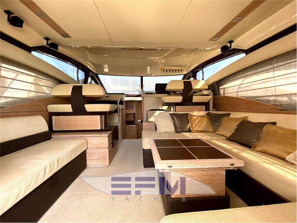 Azimut benetti 48 fly