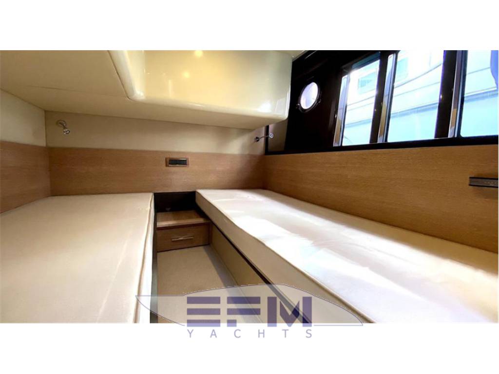 Azimut benetti 48 fly