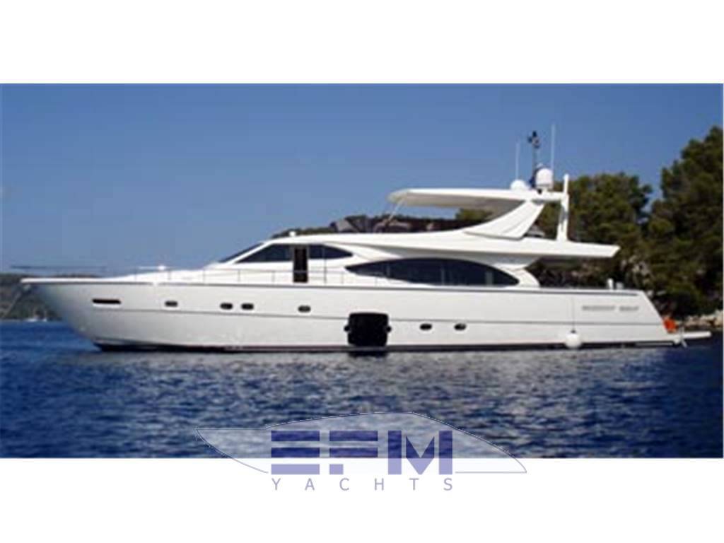 Ferretti 780