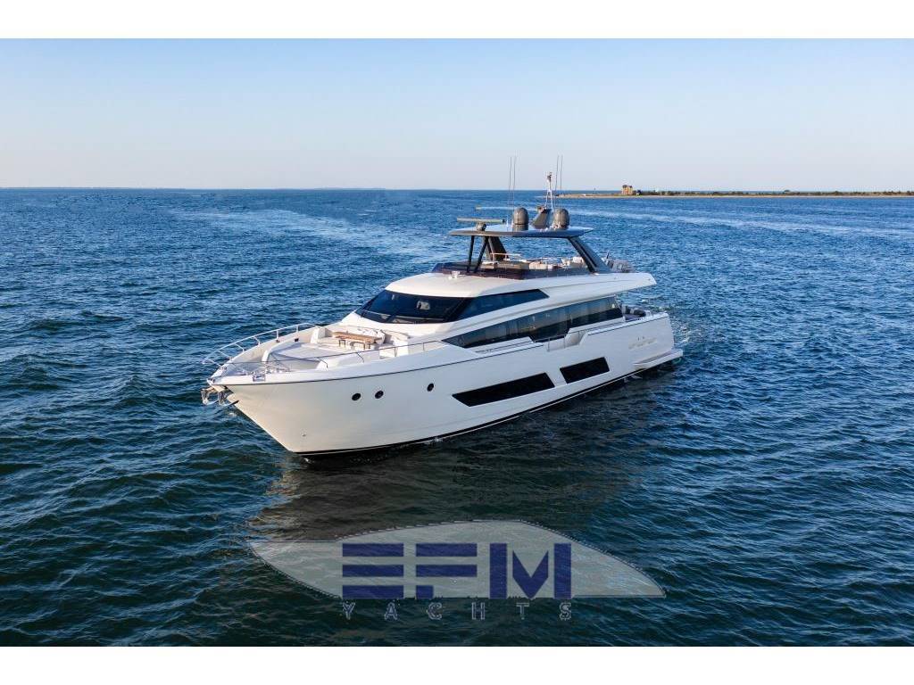 Ferretti 850