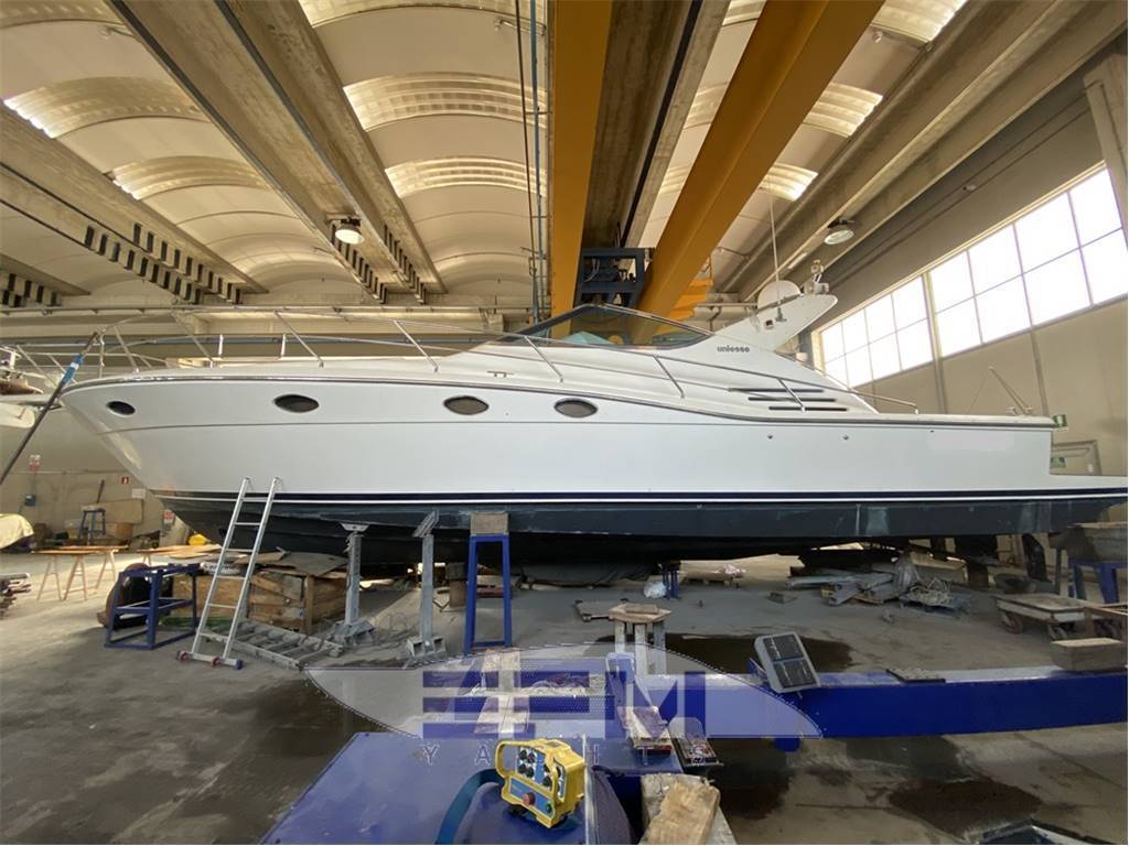 Uniesse 48 open
