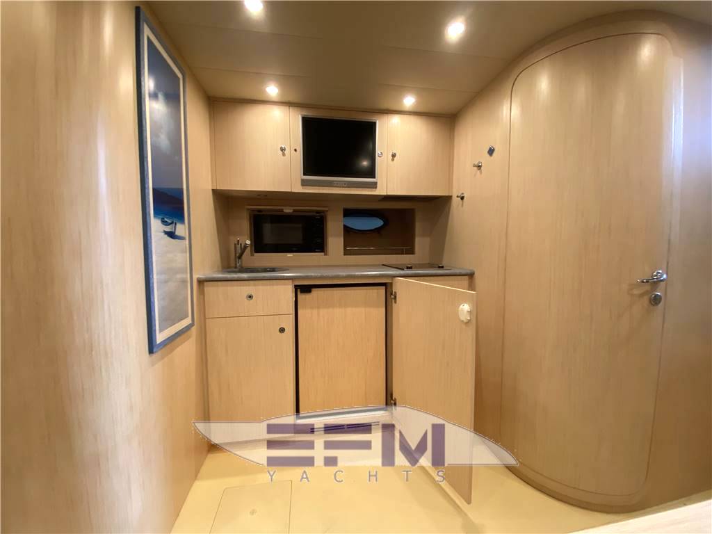 Uniesse 48 open