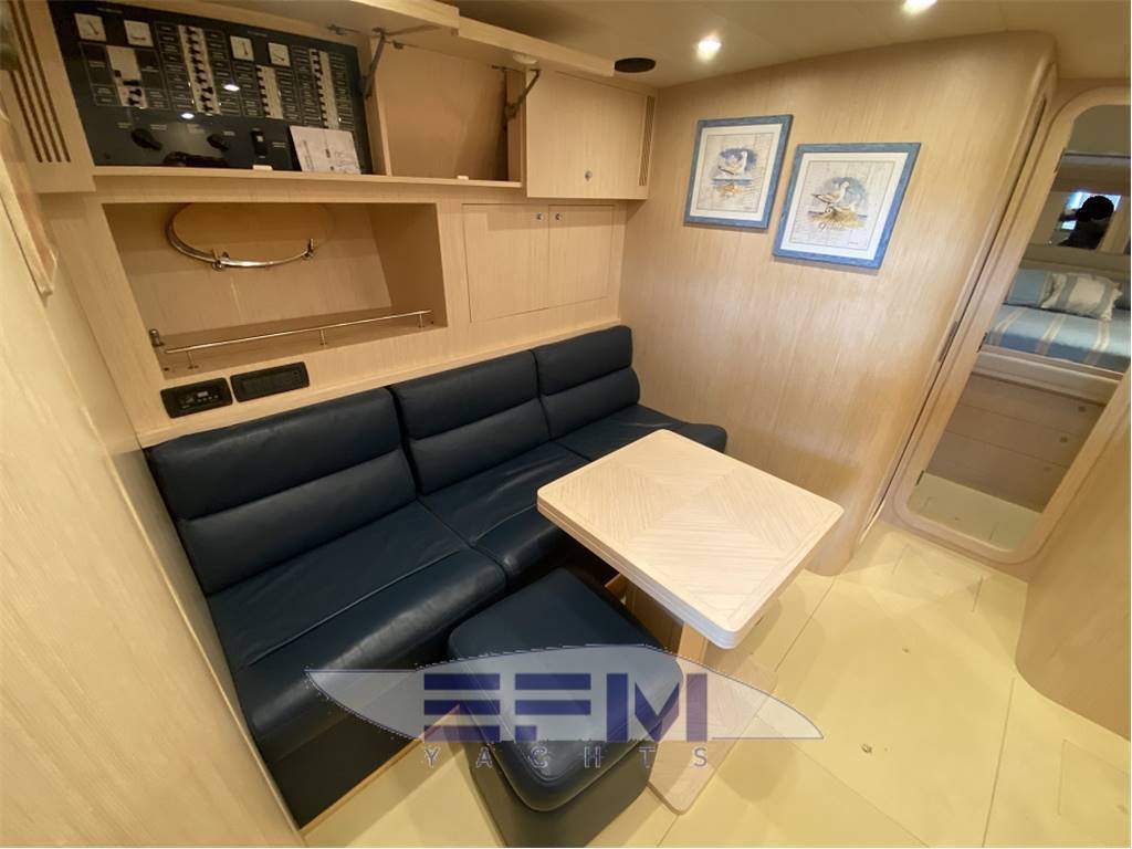 Uniesse 48 open