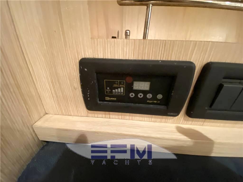 Uniesse 48 open