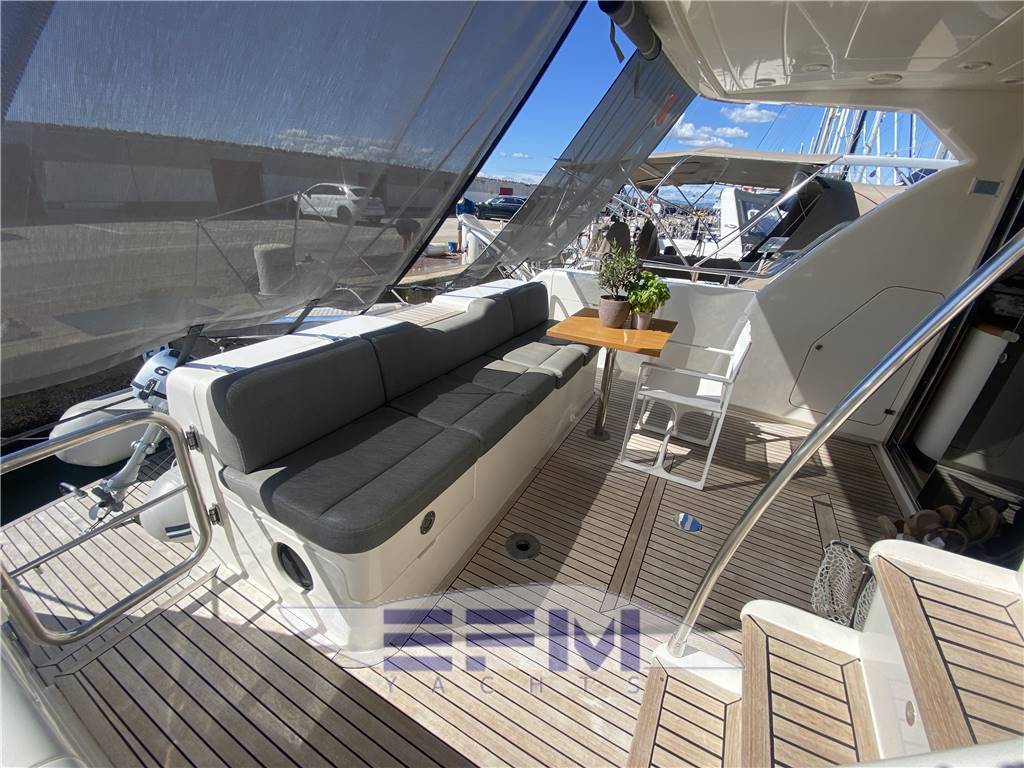 Uniesse 55 my