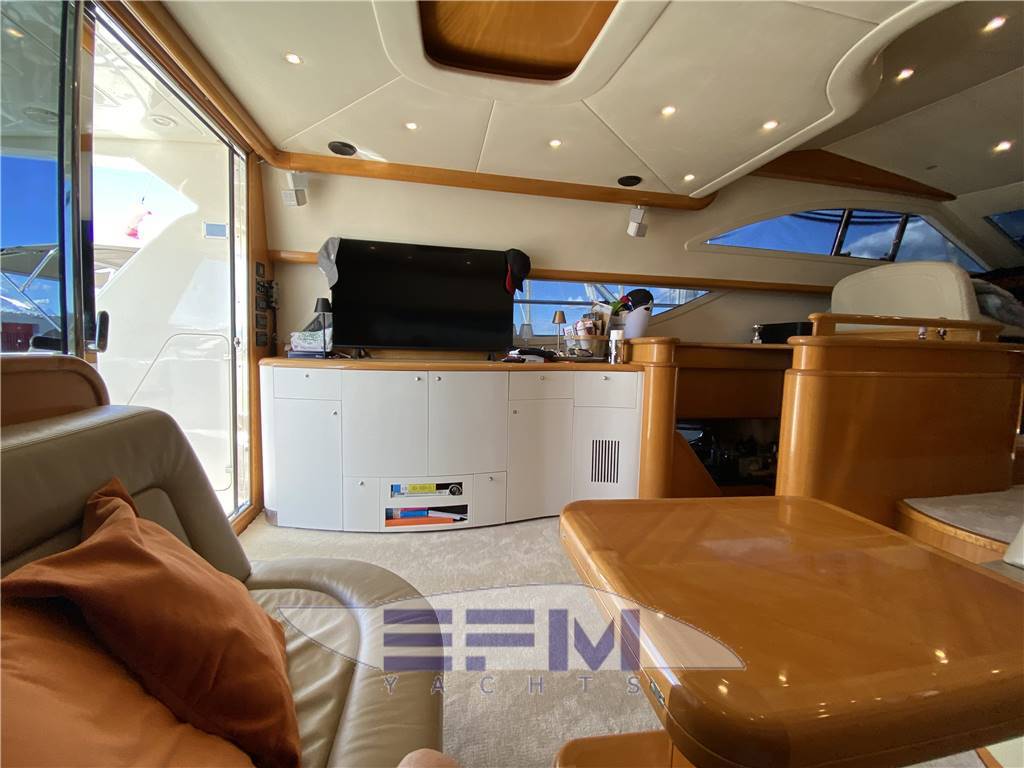Uniesse 55 my