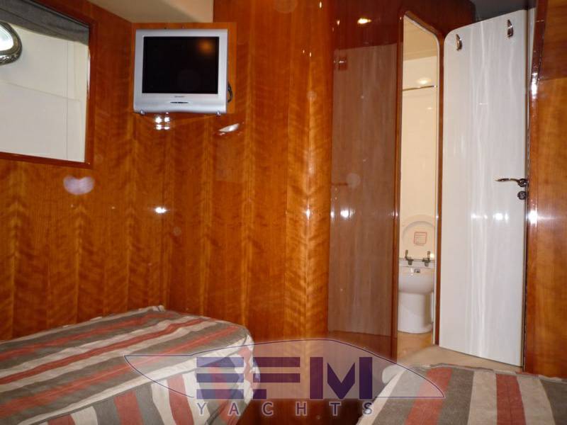 Uniesse marine 72 fly
