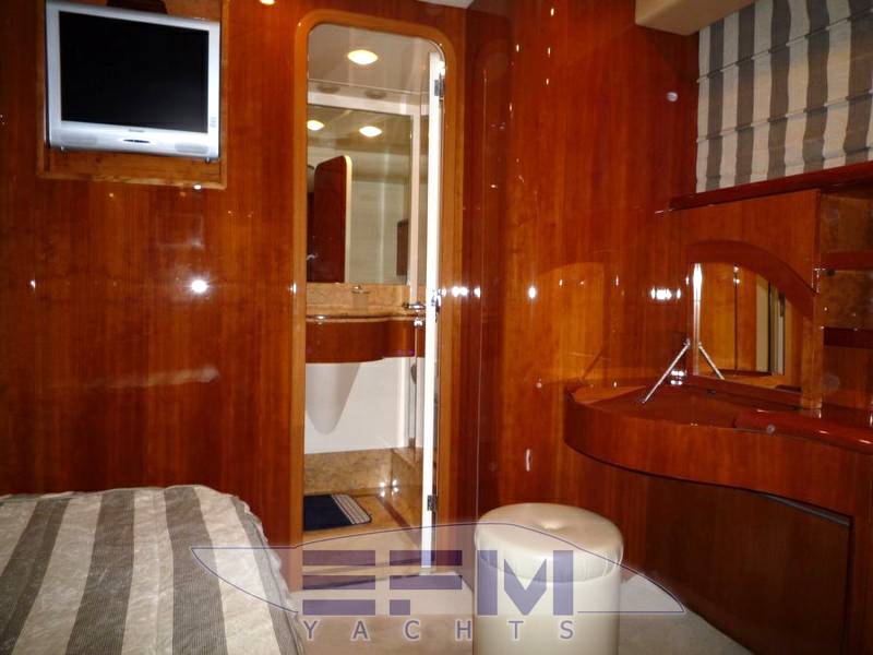 Uniesse marine 72 fly