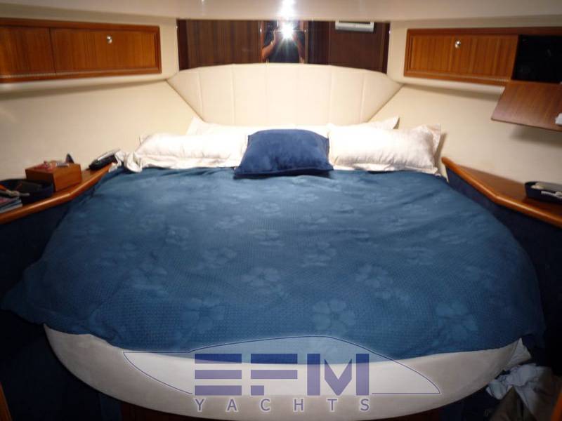 Riviera marine 47 flybridge
