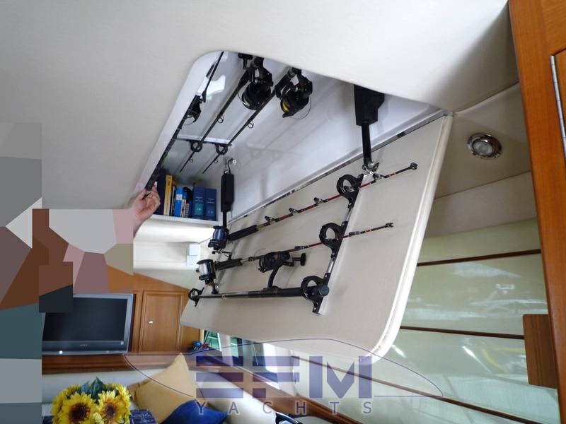 Riviera marine 47 flybridge