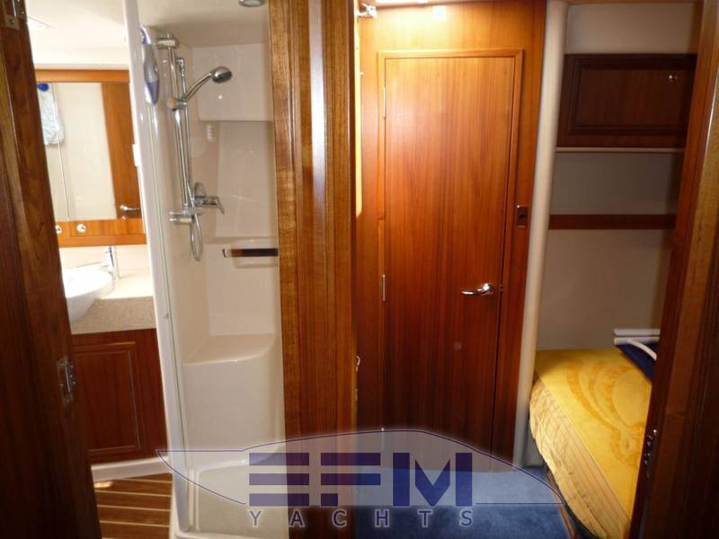 Riviera marine 47 flybridge