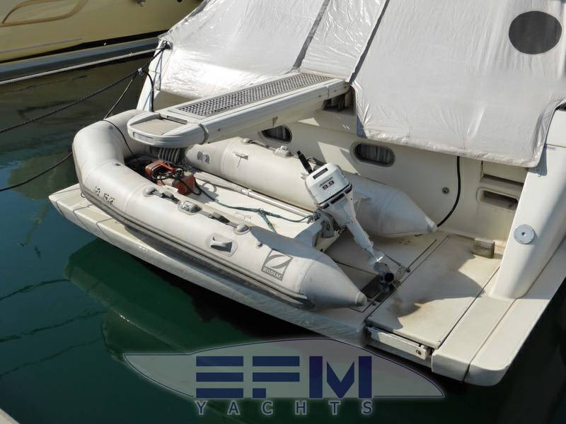 Ferretti 53