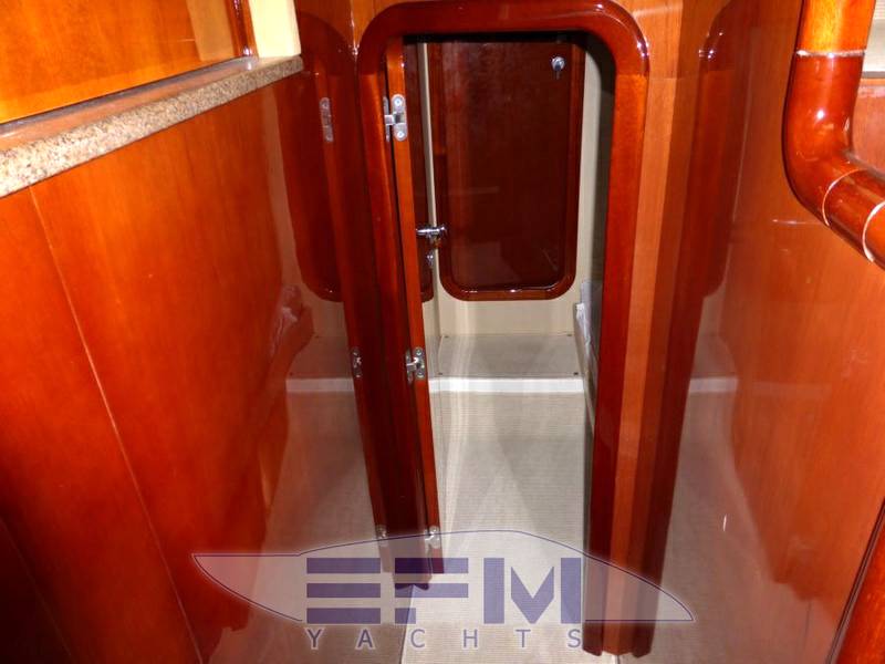 Ferretti 53