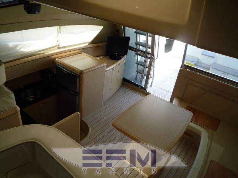 Ferretti 460 fly