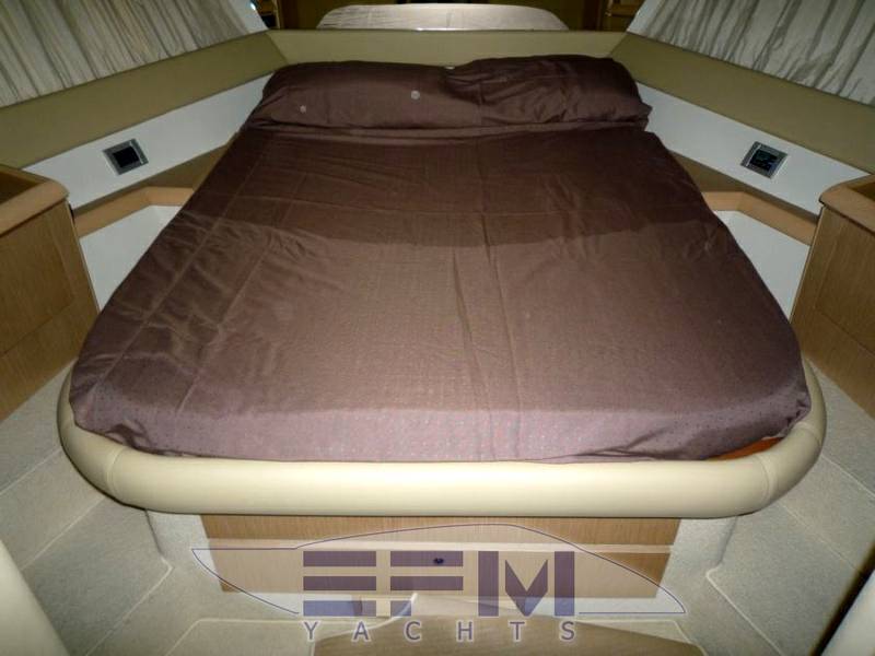 Ferretti 460 fly